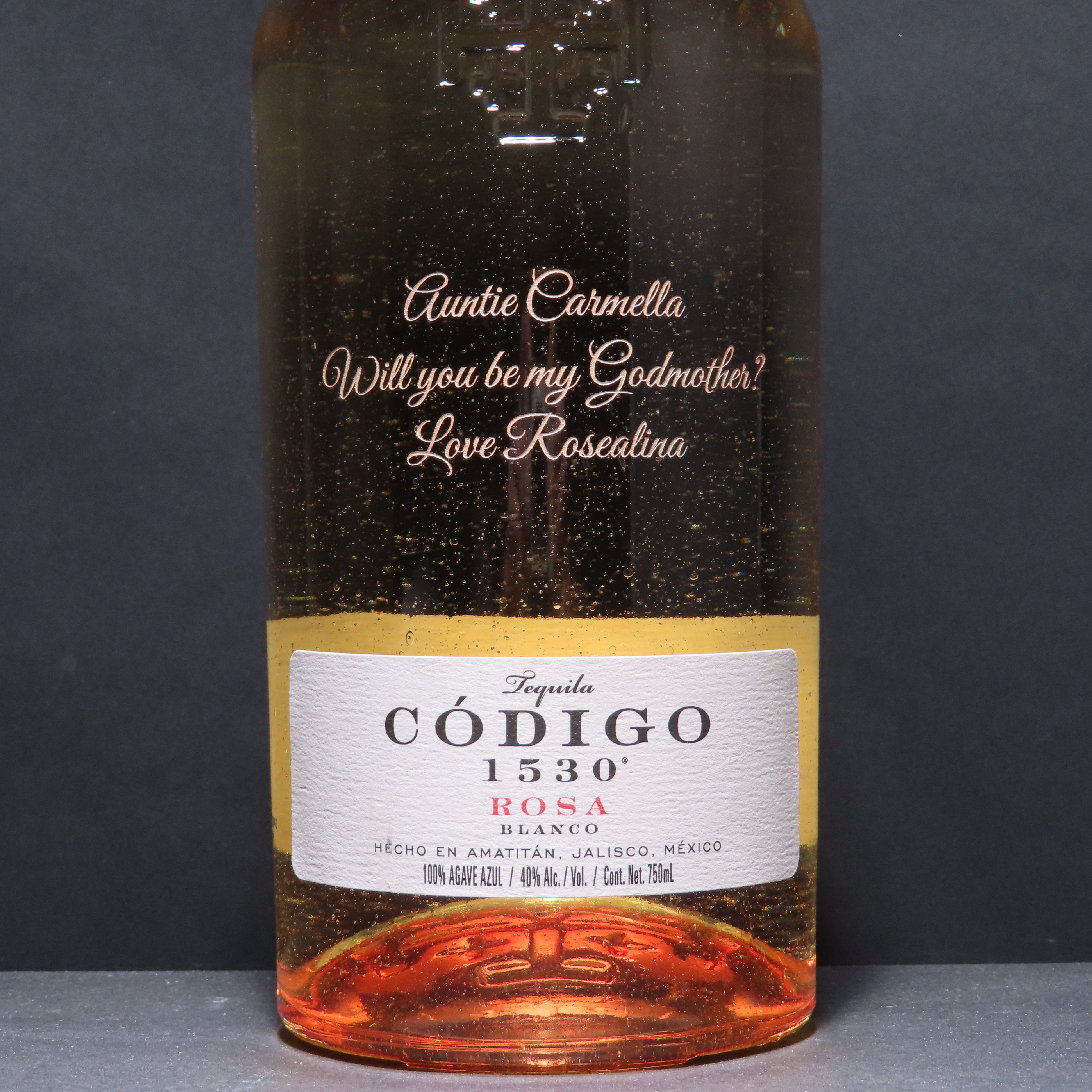 Engraved Codigo Rosa Blanco - engraveVine