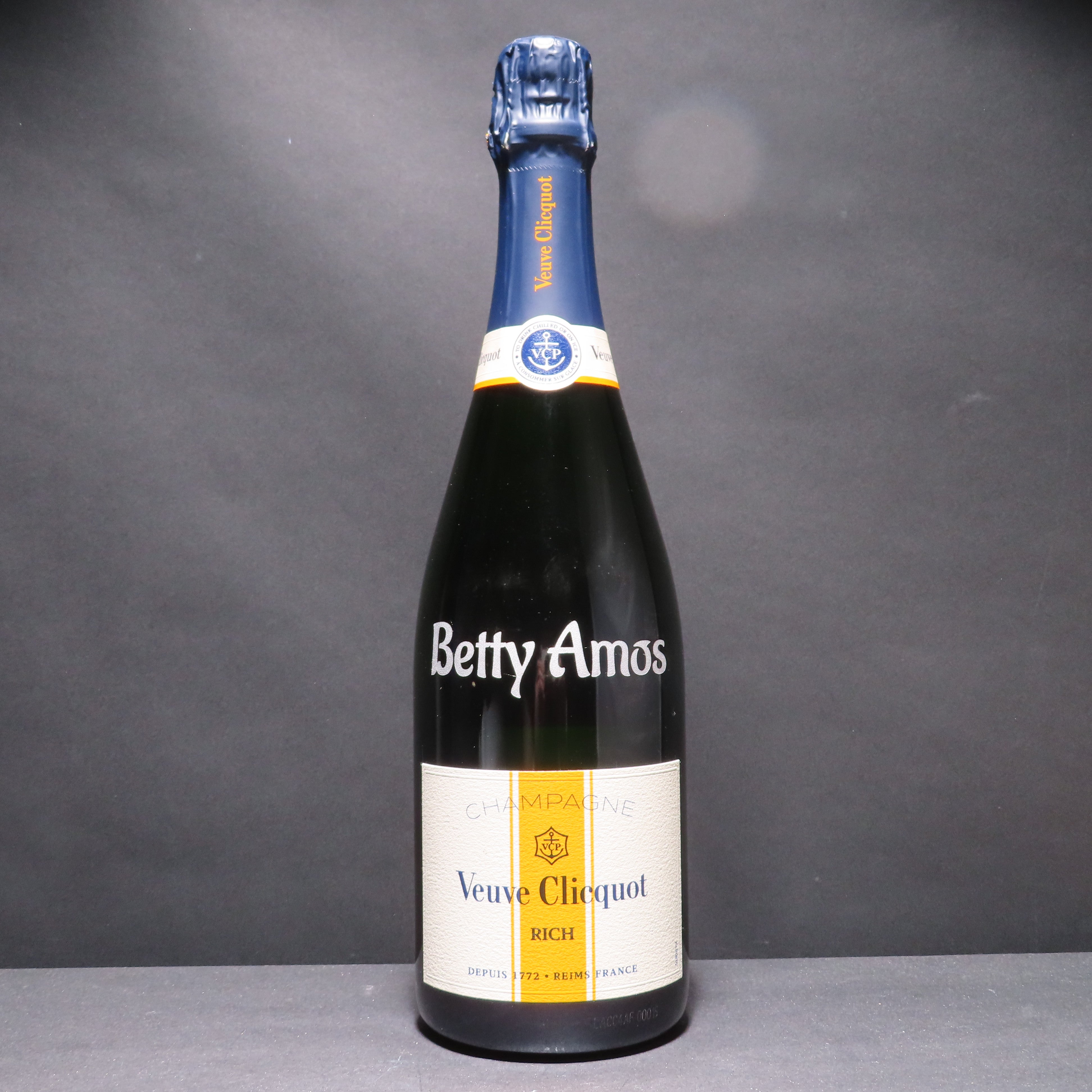 Engraved Veuve Clicquot Rich - engraveVine