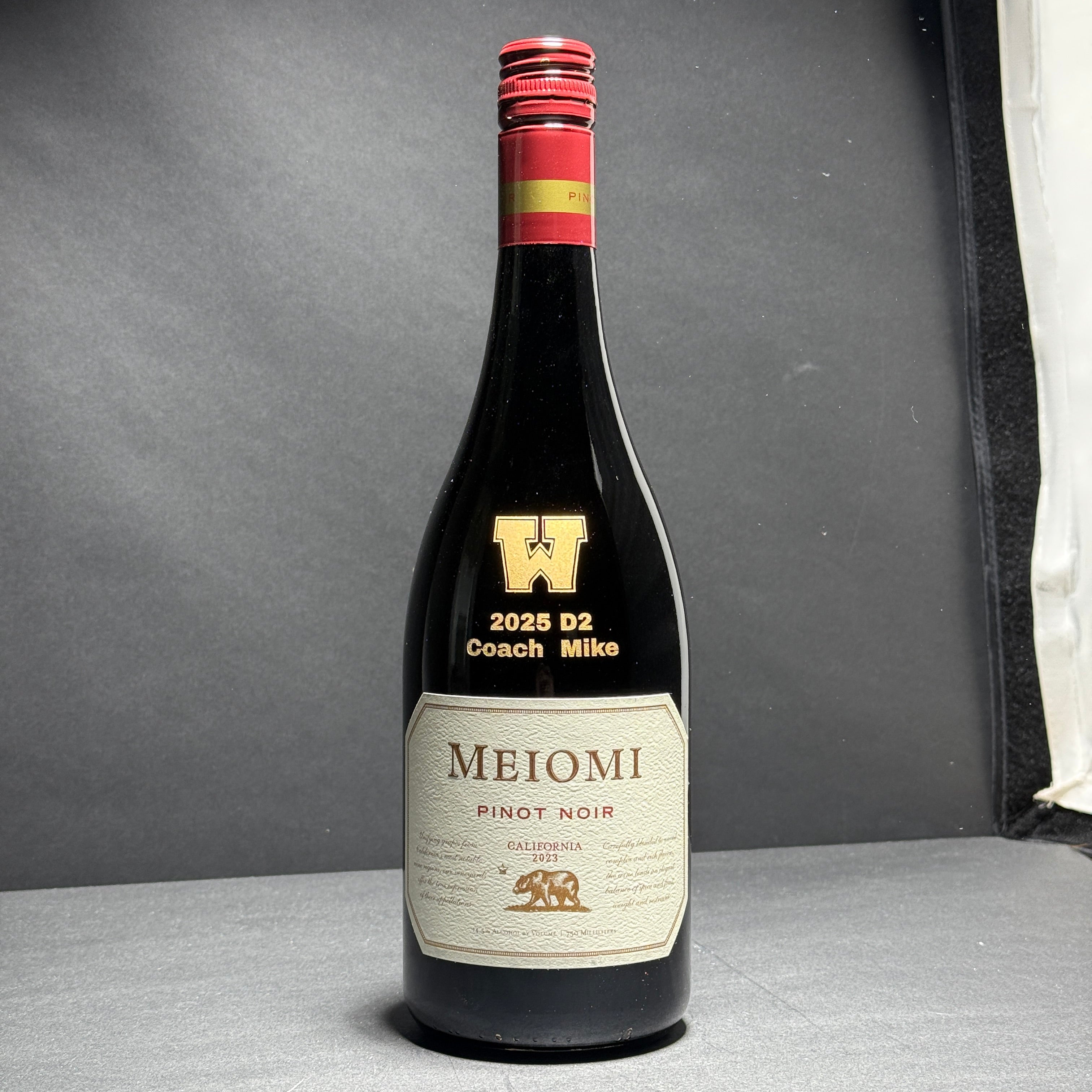 Engraved Meiomi Pinot Noir - engraveVine