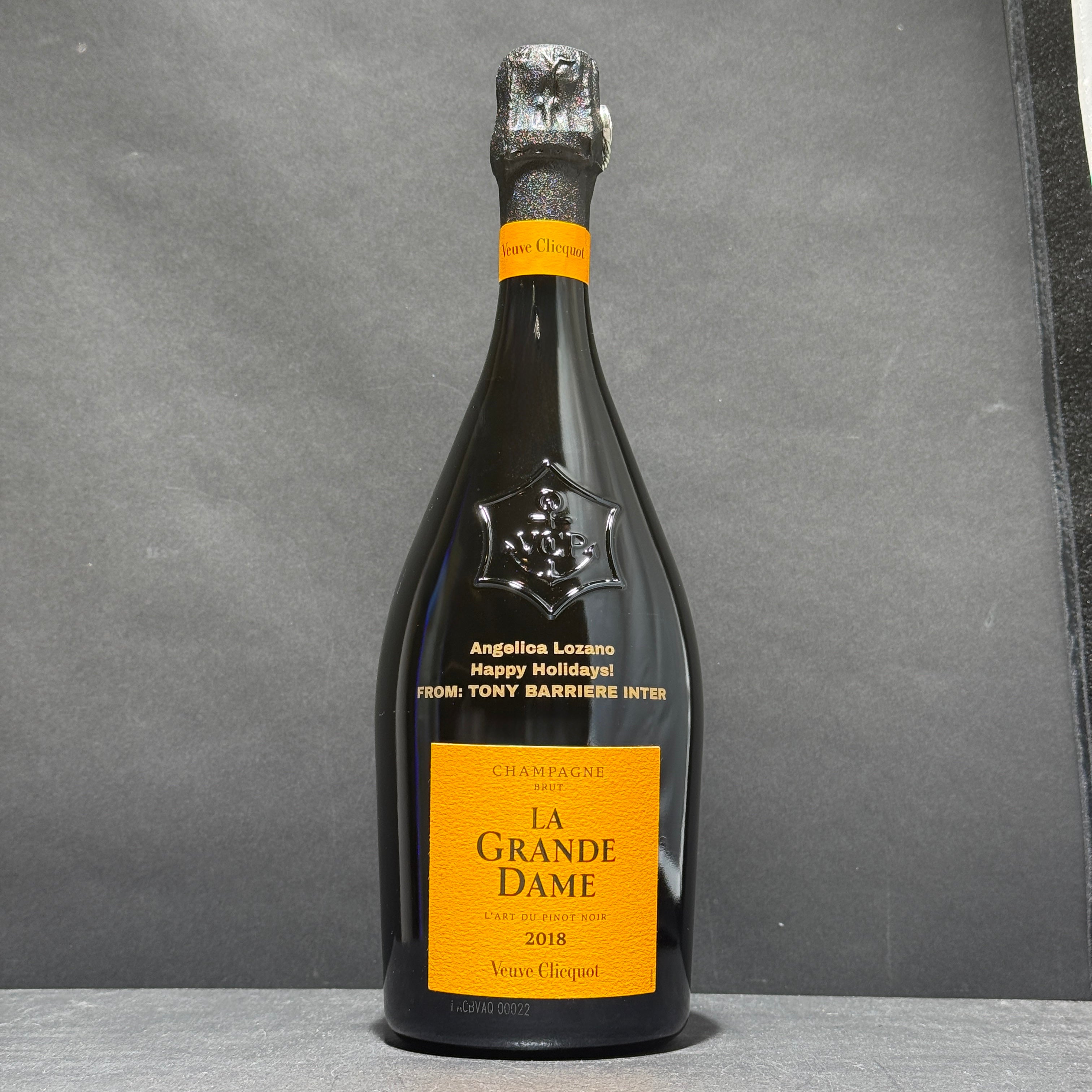 Engraved Veuve Clicquot Yellow Label Brut – Personalized Champagne