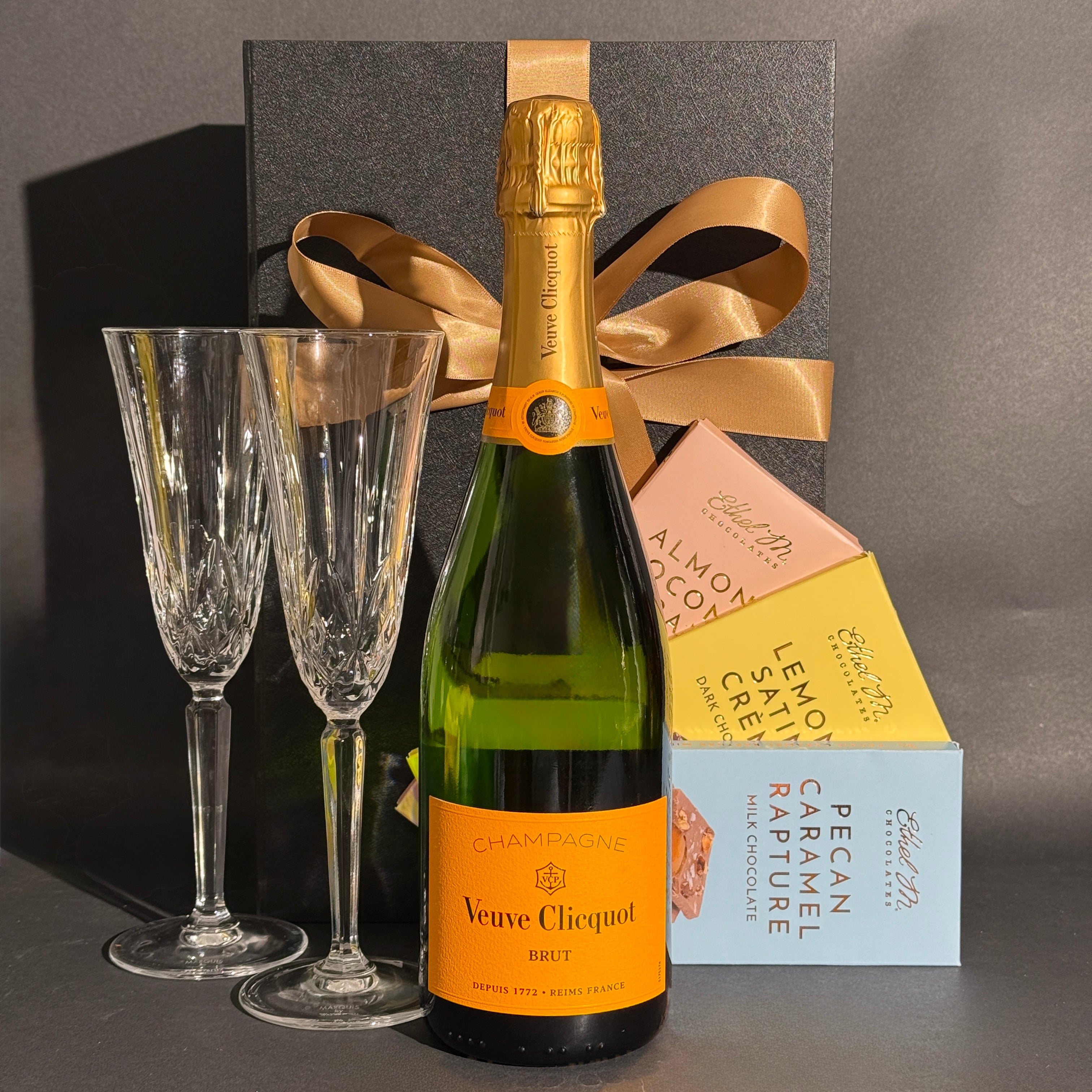 Engraved Veuve Clicquot Yellow Label Brut Gift Set - engraveVIne